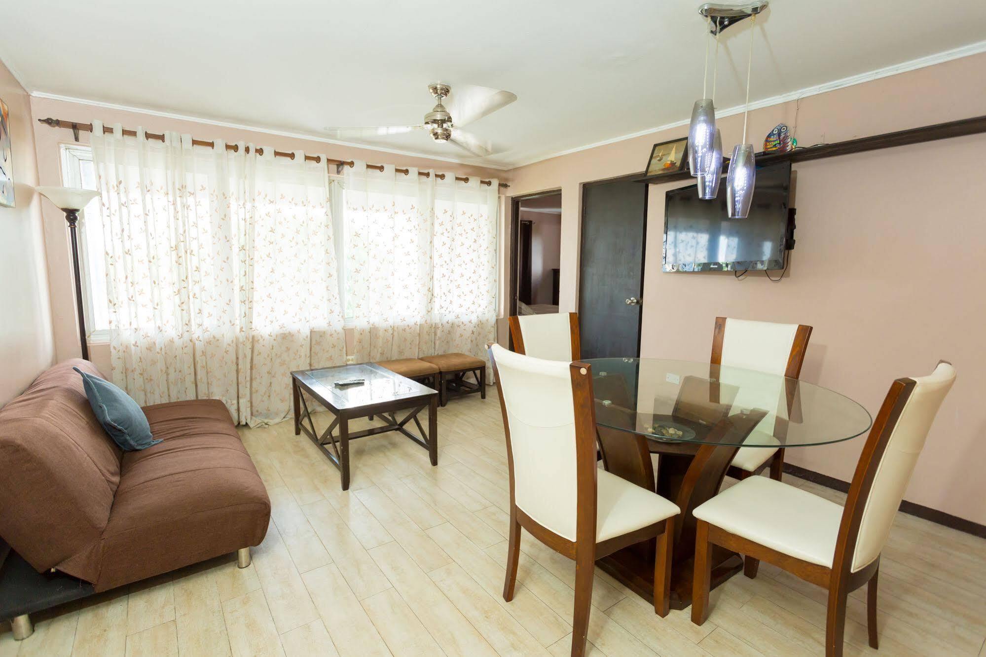 New Kingston Ca Guest Apartment VI Екстериор снимка