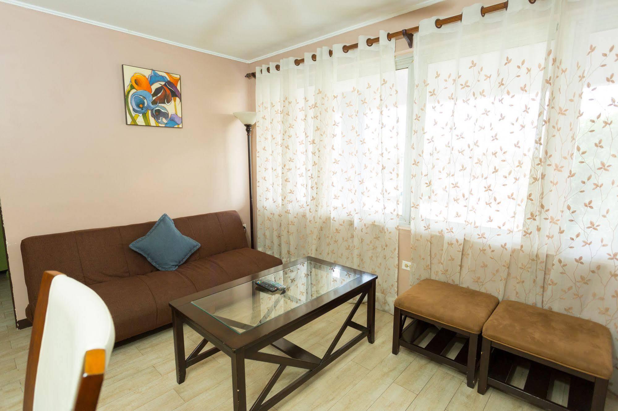 New Kingston Ca Guest Apartment VI Екстериор снимка